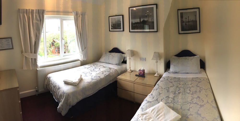 The Willows Stratford-upon-Avon Extérieur photo